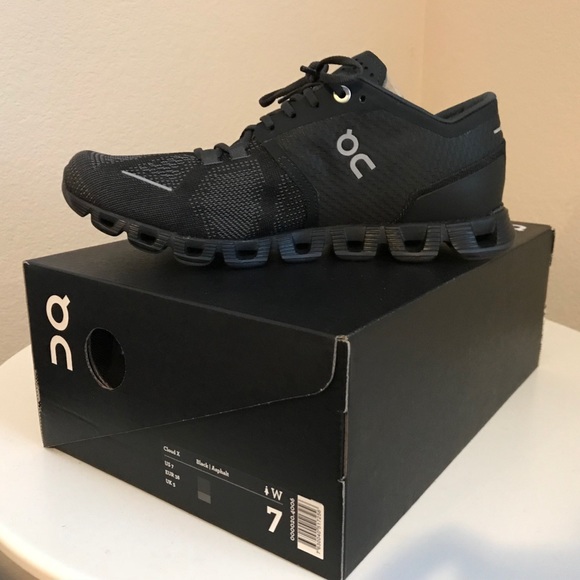 On Running Shoes - ON Cloud X Black/Asphalt Size 7 / Euro 38